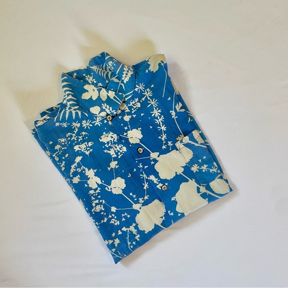 Double Rainbouu | Revolve Hawaiian Shirt | Size XS - Picture 4 of 7